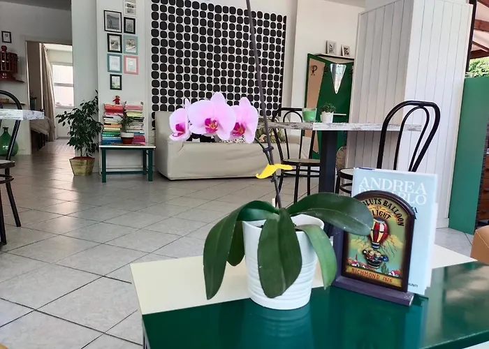 金色玫瑰酒店 2*