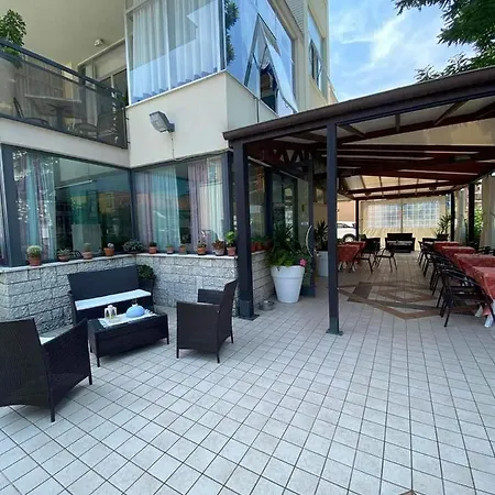 Goldene Rose ホテル