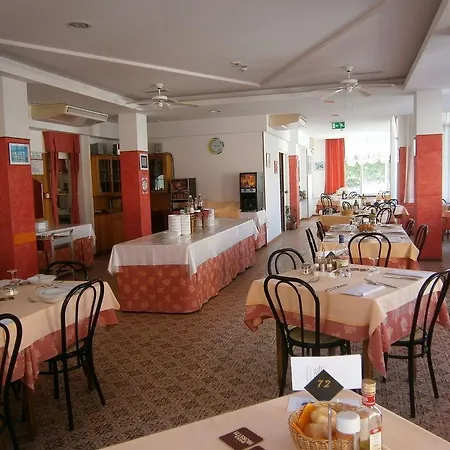 Goldene Rose 2* リミニ