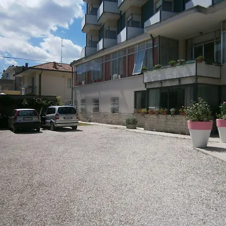 Goldene Rose ホテル