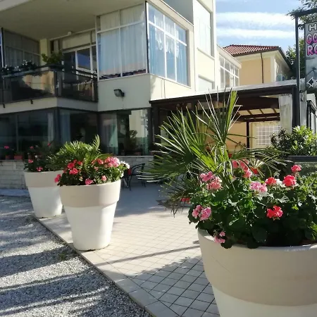 Goldene Rose ホテル