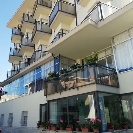 ホテル Goldene Rose